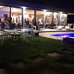 Tiziana Relax And Pool ,wine & Food بيت للعطل *