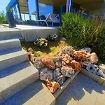 Дом отдыха Tiziana Relax And Pool ,wine & Food *