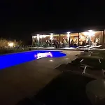Tiziana Relax And Pool ,wine & Food