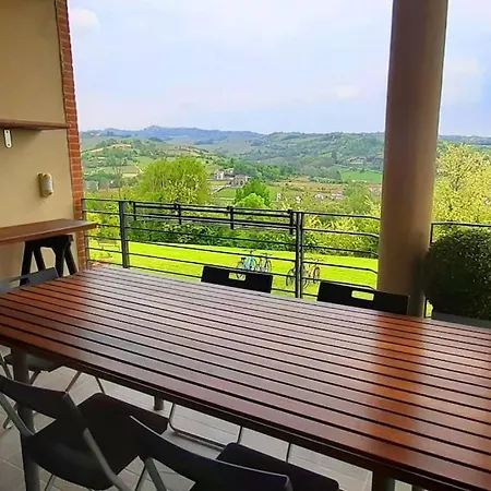 Tiziana Relax And Pool ,wine & Food Holiday home