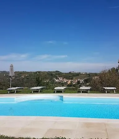 Tiziana Relax And Pool ,wine & Food Moriondo Torinese