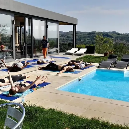 Tiziana Relax And Pool ,wine & Food Holiday home *