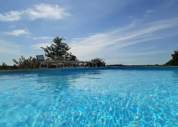 Tiziana Relax And Pool ,wine & Food Holiday home Moriondo Torinese