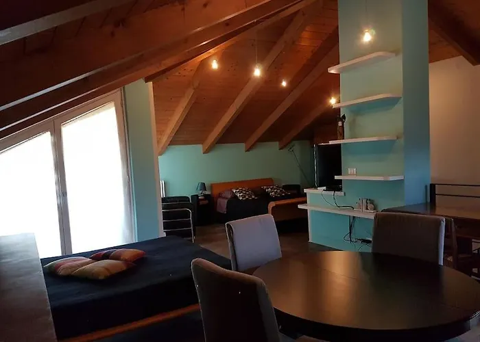 Tiziana Relax And Pool ,wine & Food * Moriondo Torinese