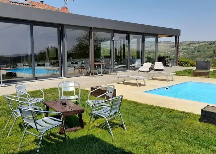 Tiziana Relax And Pool ,wine & Food Moriondo Torinese