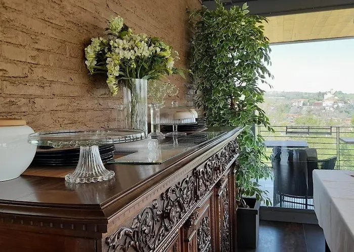 Tiziana Relax And Pool ,wine & Food * Moriondo Torinese