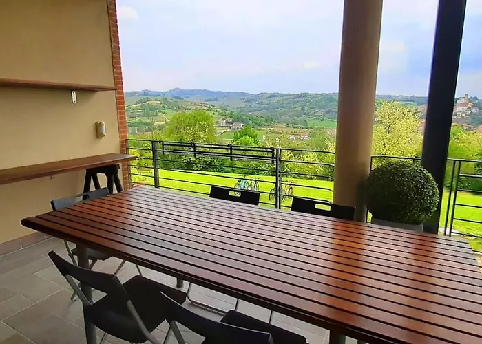 Tiziana Relax And Pool ,wine & Food Holiday home