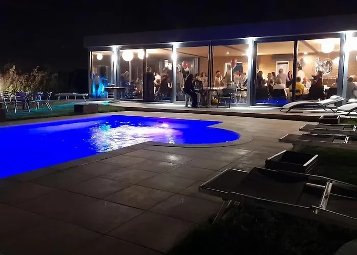 Tiziana Relax And Pool ,wine & Food Moriondo Torinese